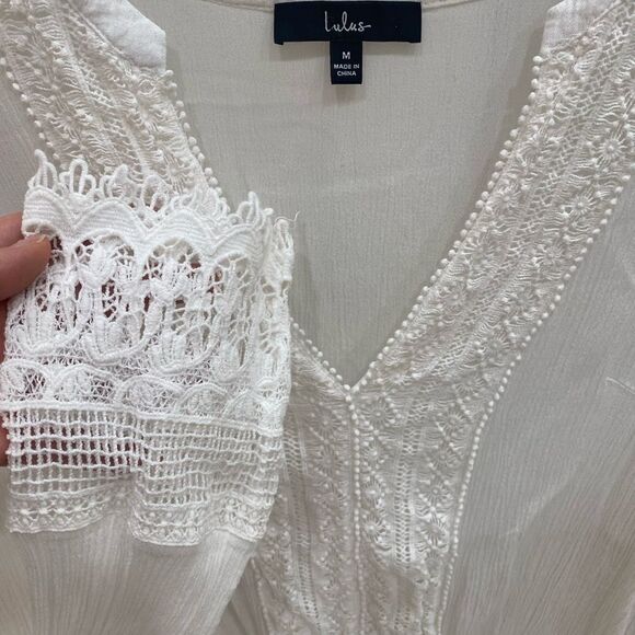 Lulu's White Fitted Embellished Blouse EUC - Picture 4 of 8